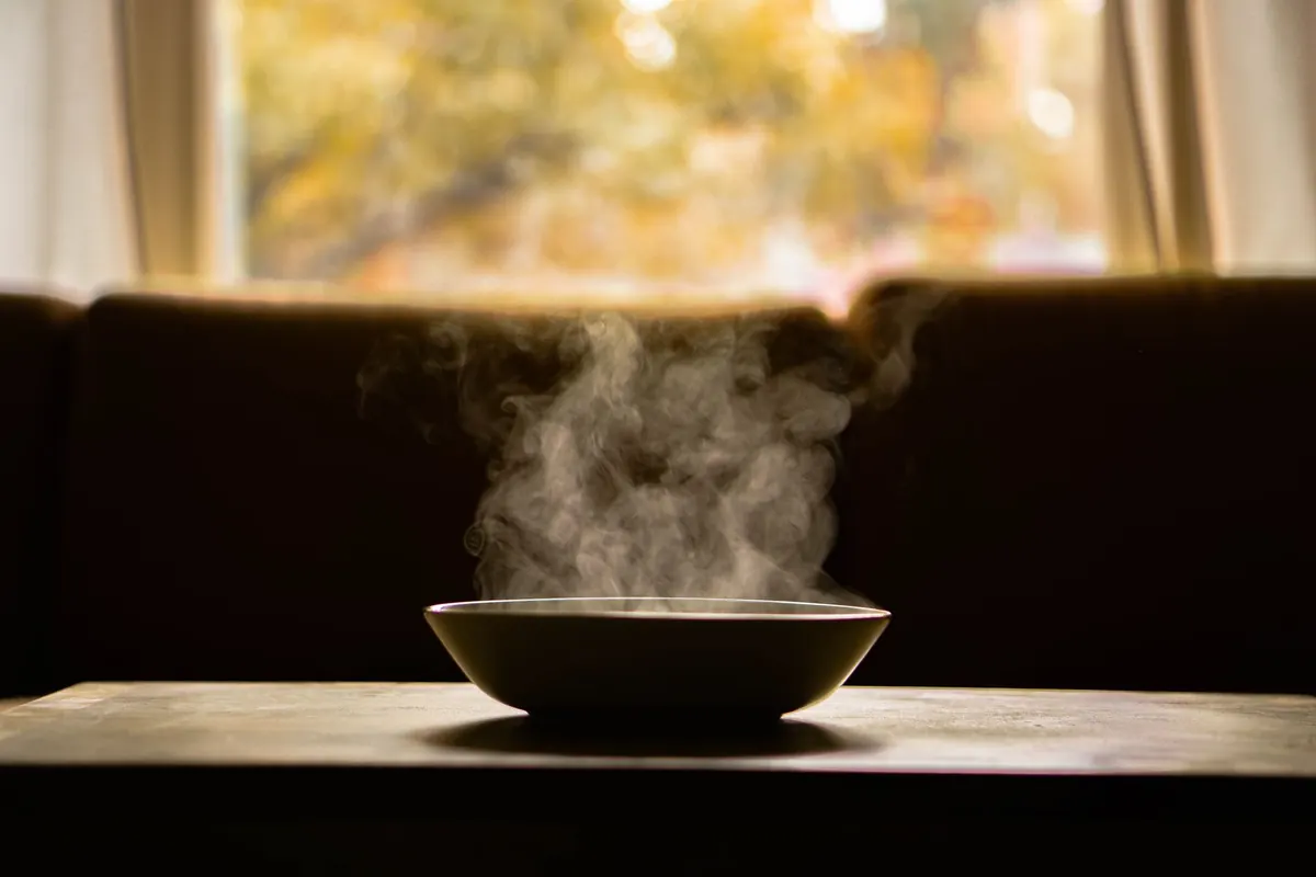 How to Capture Steam on Warm Custard Desserts with Backlight
