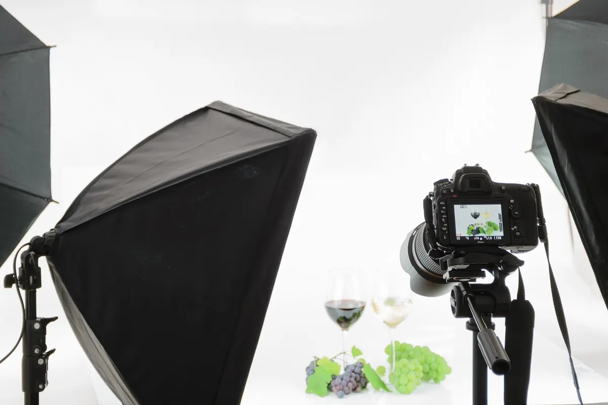 Natural Window Light vs. Continuous LED for Dessert Photography: A Side-by-Side Comparison